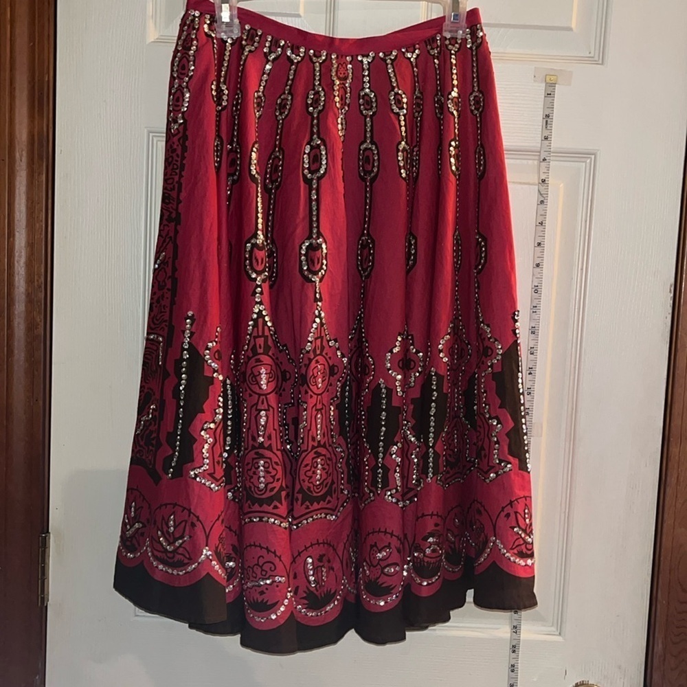 VTG-WD. NY-4-pink& brown-geometric pattern, sequence, knee length, lined skirt
￼